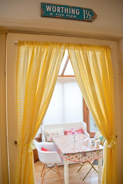 Queens Apartment Worthing Ngoại thất bức ảnh