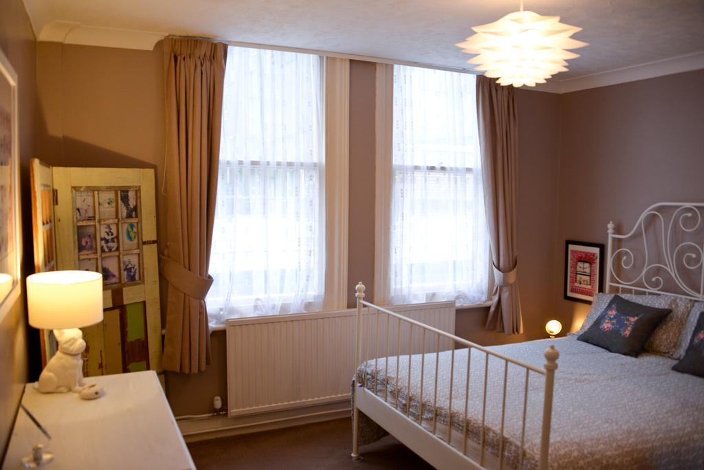 Queens Apartment Worthing Ngoại thất bức ảnh