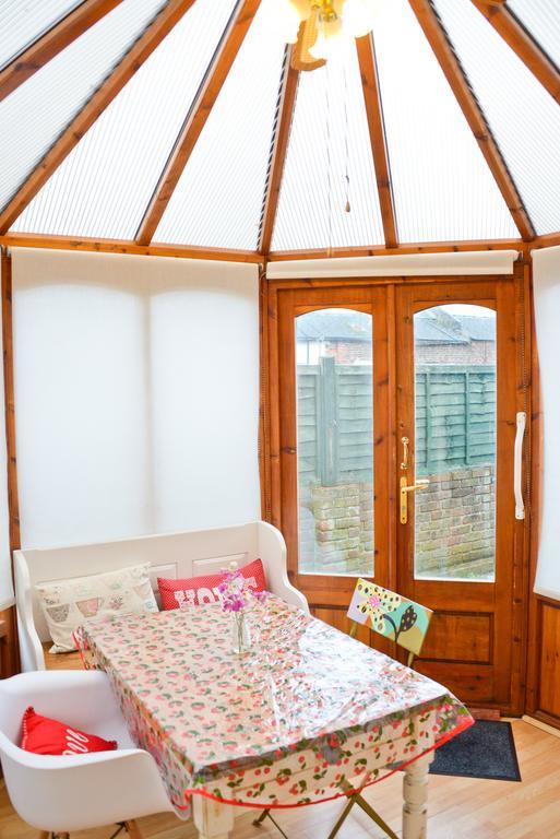 Queens Apartment Worthing Ngoại thất bức ảnh