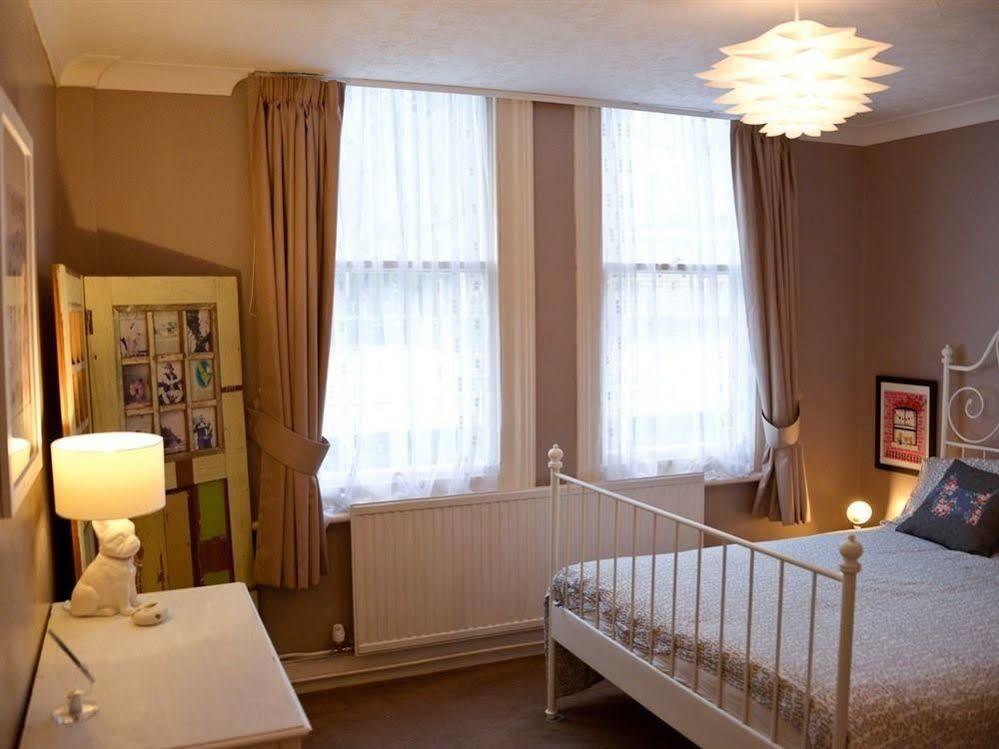 Queens Apartment Worthing Ngoại thất bức ảnh